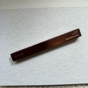 New Hourglass No. 15 Blush Brush